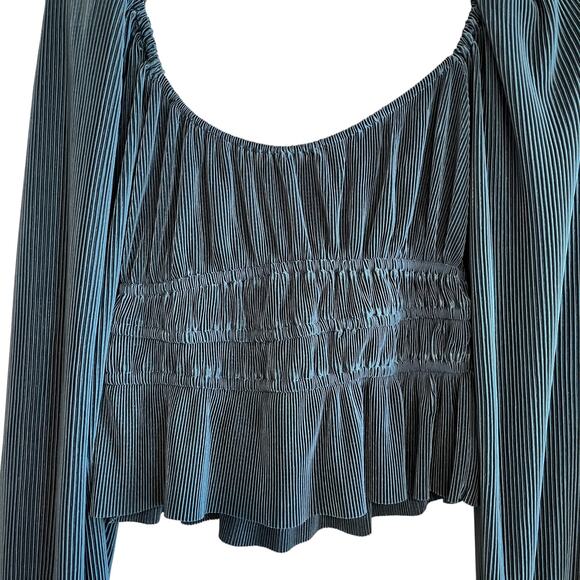ASTR The Label Ziva Plisse Pleated Balloon Sleeve Peplum Top Deep Teal Size S - Picture 3 of 7